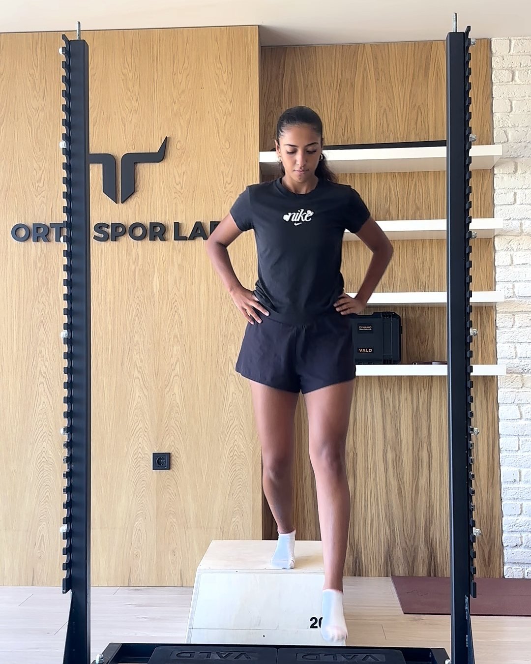 OrtosporLab kuvvet platformunda sporcu testi